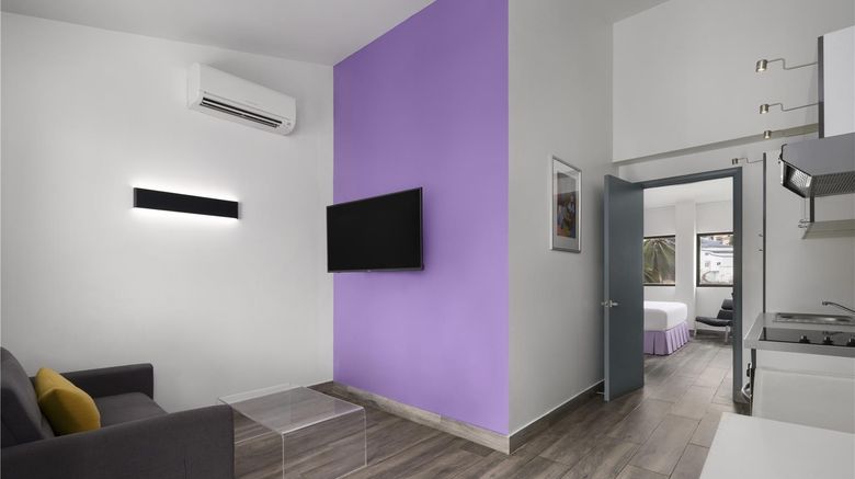 <b>Commodore Suites, SureStay Collection Room</b>. Images powered by <a href="https://iceportal.shijigroup.com/" title="IcePortal" target="_blank">IcePortal</a>.