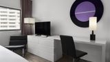 Commodore Suites, SureStay Collection Room