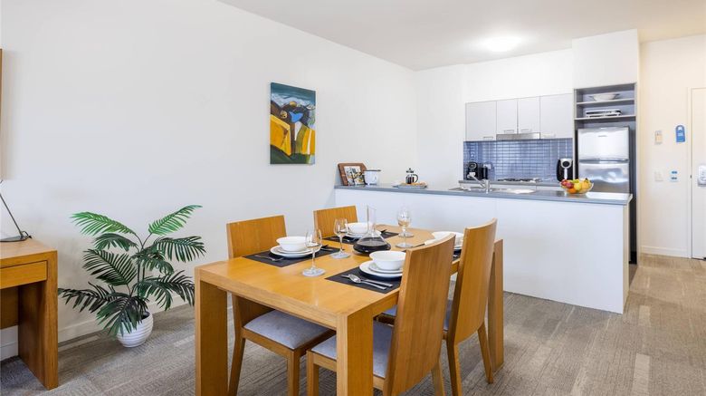 <b>Aligned Corporate Residences Mackay Room</b>. Images powered by <a href="https://iceportal.shijigroup.com/" title="IcePortal" target="_blank">IcePortal</a>.