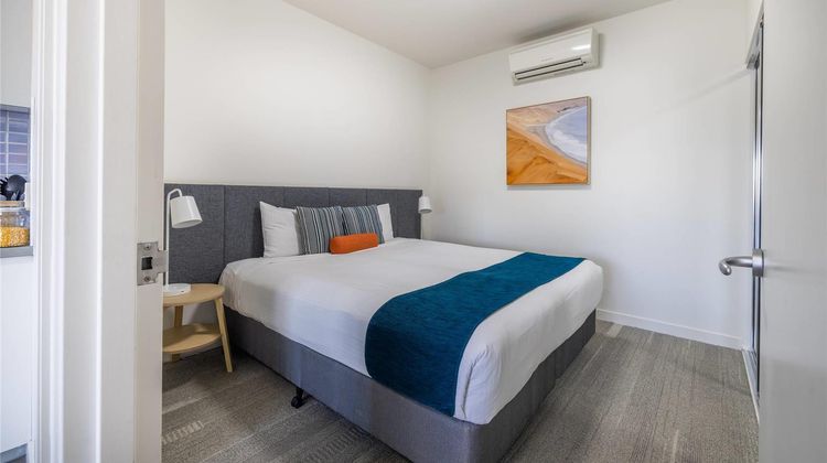 Aligned Corporate Residences Mackay Room