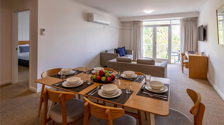 <b>MainStay Suites Williamstown Room</b>. Images powered by <a href="https://iceportal.shijigroup.com/" title="IcePortal" target="_blank">IcePortal</a>.