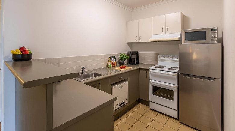<b>MainStay Suites Williamstown Room</b>. Images powered by <a href="https://iceportal.shijigroup.com/" title="IcePortal" target="_blank">IcePortal</a>.