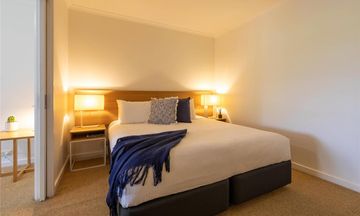 MainStay Suites Williamstown