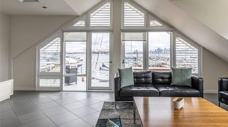 MainStay Suites Williamstown Room