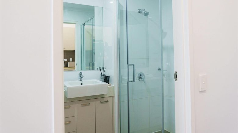 <b>Quest Whyalla Suite</b>. Images powered by <a href="https://iceportal.shijigroup.com/" title="IcePortal" target="_blank">IcePortal</a>.