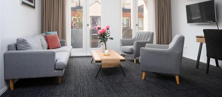 MainStay Suites Kew Room