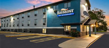 Baymont by Wyndham Findlay Exterior