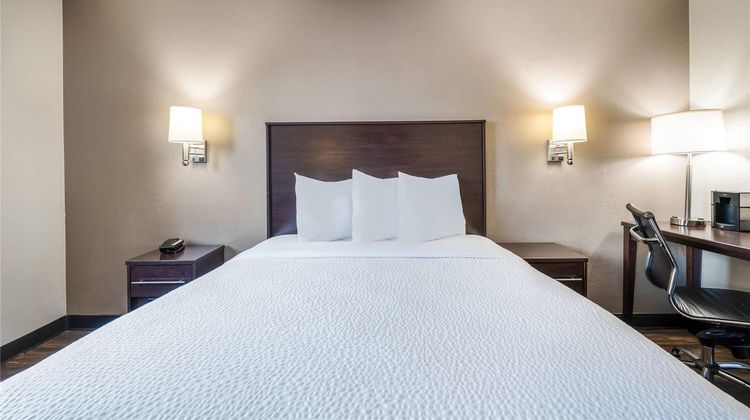 Baymont by Wyndham Findlay Room