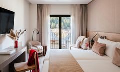 AC Baqueira Ski Resort, Autograph