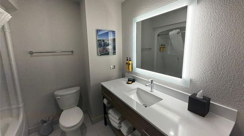 <b>Best Western Plus 1000 Islands Hotel Room</b>. Images powered by <a href="https://iceportal.shijigroup.com/" title="IcePortal" target="_blank">IcePortal</a>.