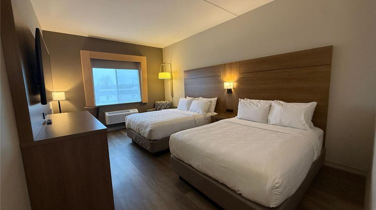 Best Western Plus 1000 Islands Hotel Room