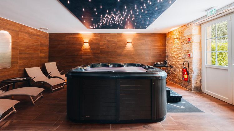 CHATEAU DE MARAVAL Spa