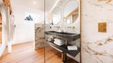 <b>CHATEAU DE MARAVAL Suite</b>. Images powered by <a href="https://iceportal.shijigroup.com/" title="IcePortal" target="_blank">IcePortal</a>.