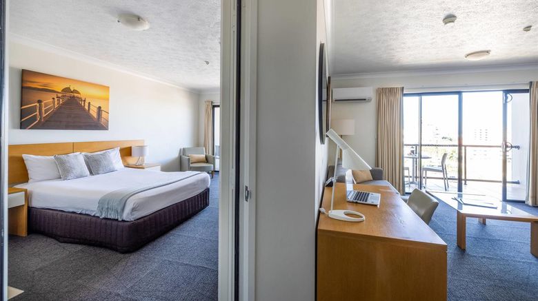<b>MainStay Suites Townsville Room</b>. Images powered by <a href="https://iceportal.shijigroup.com/" title="IcePortal" target="_blank">IcePortal</a>.