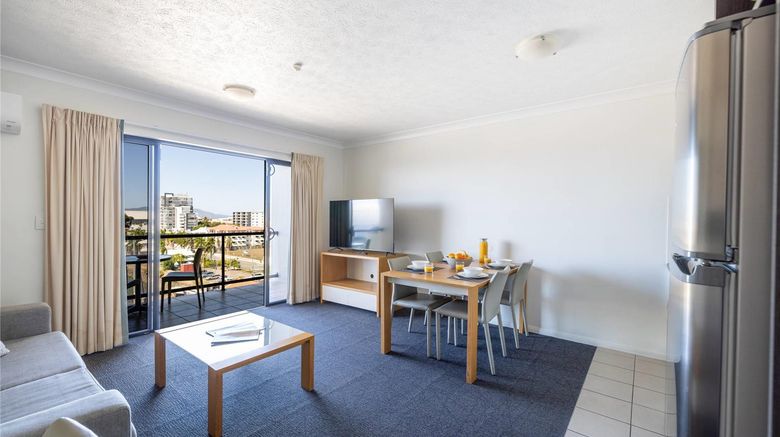 <b>MainStay Suites Townsville Room</b>. Images powered by <a href="https://iceportal.shijigroup.com/" title="IcePortal" target="_blank">IcePortal</a>.