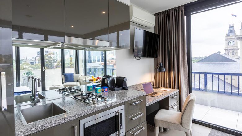 <b>Corporate Living Hawthorn Room</b>. Images powered by <a href="https://iceportal.shijigroup.com/" title="IcePortal" target="_blank">IcePortal</a>.