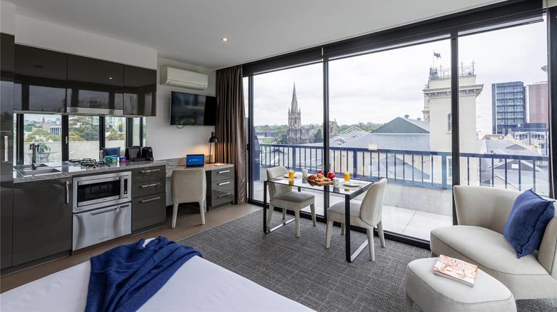 <b>Corporate Living Hawthorn Room</b>. Images powered by <a href="https://iceportal.shijigroup.com/" title="IcePortal" target="_blank">IcePortal</a>.