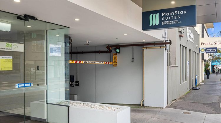 Corporate Living Hawthorn Exterior
