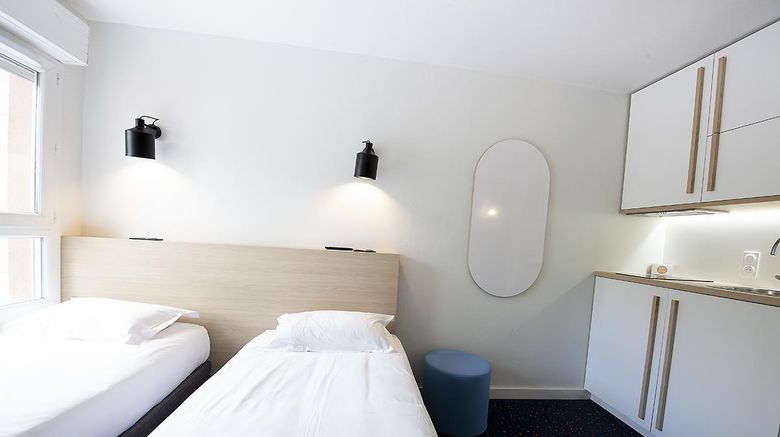 <b>Appart Hotel Les Laureades Room</b>. Images powered by <a href="https://iceportal.shijigroup.com/" title="IcePortal" target="_blank">IcePortal</a>.