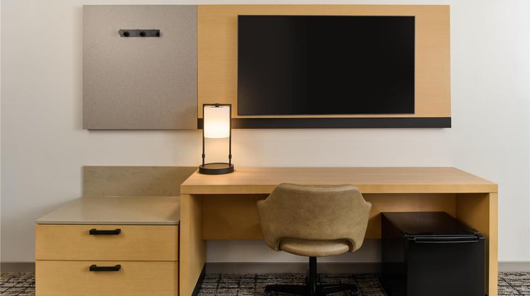 Hyatt Place at Ho'opili Room