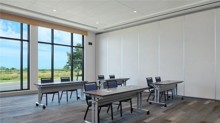Hyatt Place at Ho'opili Meeting