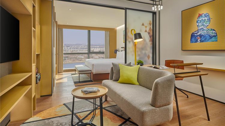 Hyatt Place Shanghai Lingang Xinchen Room