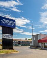 Econo Lodge West