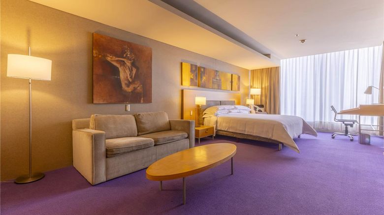 <b>Barcelo Mexico Santa Fe Suite</b>. Images powered by <a href="https://iceportal.shijigroup.com/" title="IcePortal" target="_blank">IcePortal</a>.