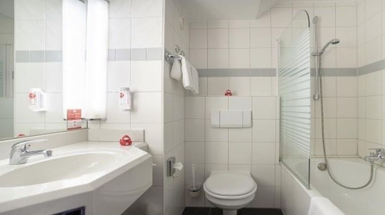 <b>Hotel Heppenheim Room</b>. Images powered by <a href="https://iceportal.shijigroup.com/" title="IcePortal" target="_blank">IcePortal</a>.