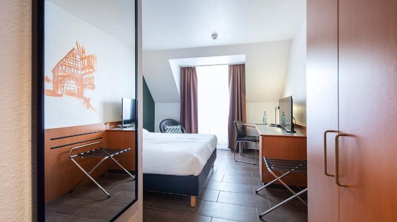 <b>Hotel Heppenheim Room</b>. Images powered by <a href="https://iceportal.shijigroup.com/" title="IcePortal" target="_blank">IcePortal</a>.