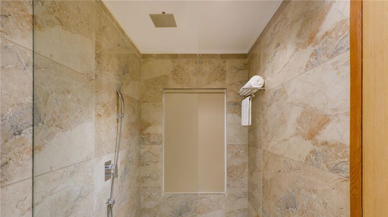 <b>Lemon Tree Hotel, Agra Room</b>. Images powered by <a href="https://iceportal.shijigroup.com/" title="IcePortal" target="_blank">IcePortal</a>.
