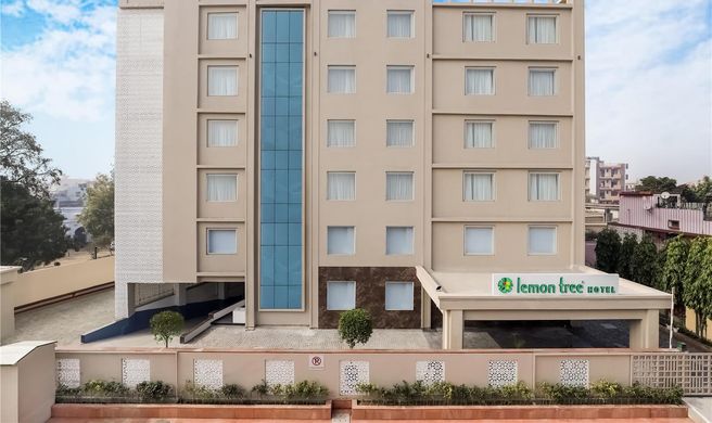 Lemon Tree Hotel Aligarh Exterior