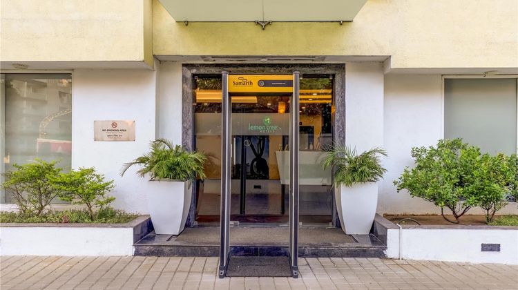 Lemon Tree Hotel Ahmedabad Lobby
