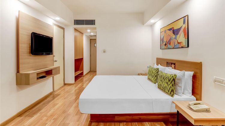 Lemon Tree Hotel Ahmedabad Room