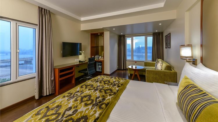 Lemon Tree Premier The Atrium Room