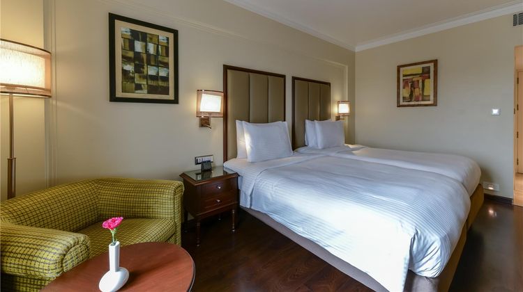 Lemon Tree Premier The Atrium Room