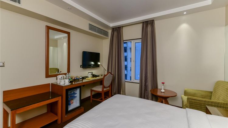 Lemon Tree Premier The Atrium Room