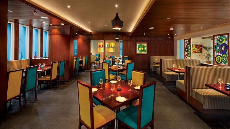 Lemon Tree Hotel Vadodara Restaurant