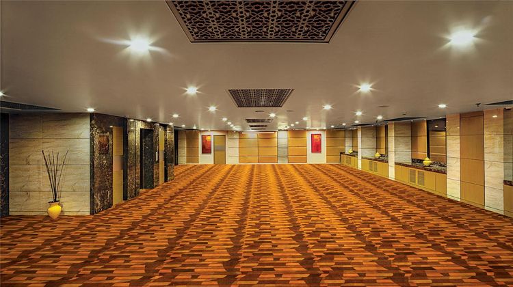 Lemon Tree Hotel Vadodara Restaurant