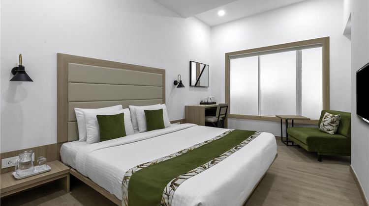 Lemon Tree Hotel Vadodara Room