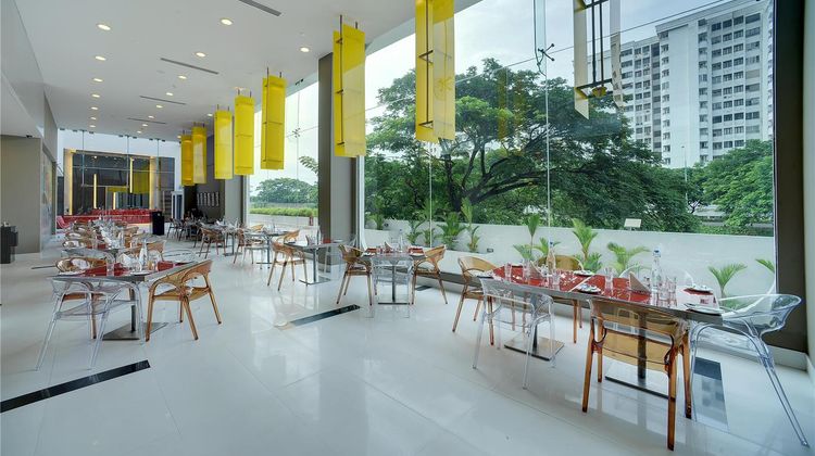Keys Select Hotel Kochi Restaurant