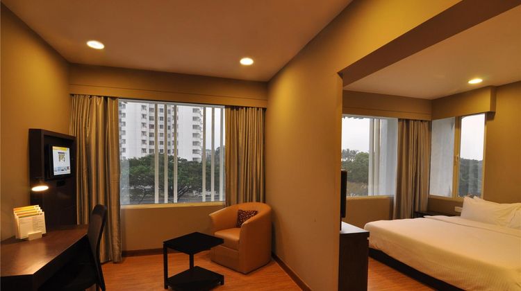 Keys Select Hotel Kochi Suite