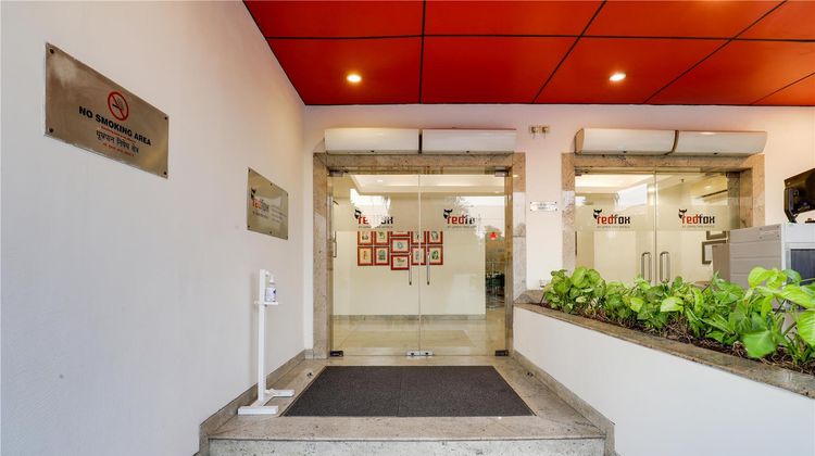 Red Fox Hotel, East Delhi Restaurant