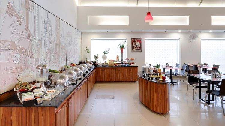 Red Fox Hotel, East Delhi Restaurant
