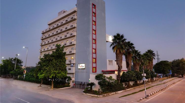 Red Fox Hotel, East Delhi Exterior
