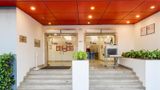 Red Fox Hotel, East Delhi Lobby