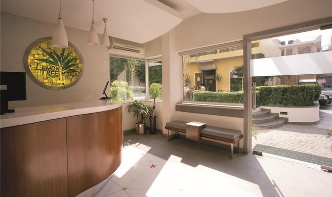 Lemon Tree Hotel, Udyog Vihar Lobby
