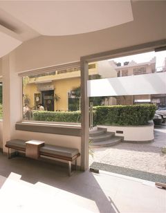Lemon Tree Hotel, Udyog Vihar