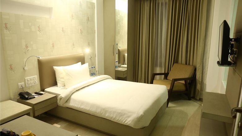 <b>Keys Lite Mayfield Room</b>. Images powered by <a href="https://iceportal.shijigroup.com/" title="IcePortal" target="_blank">IcePortal</a>.