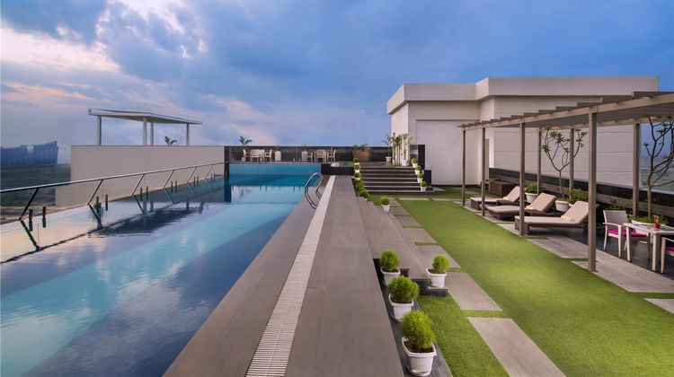 Sandal Suites, operated by Lemon Tree Pool